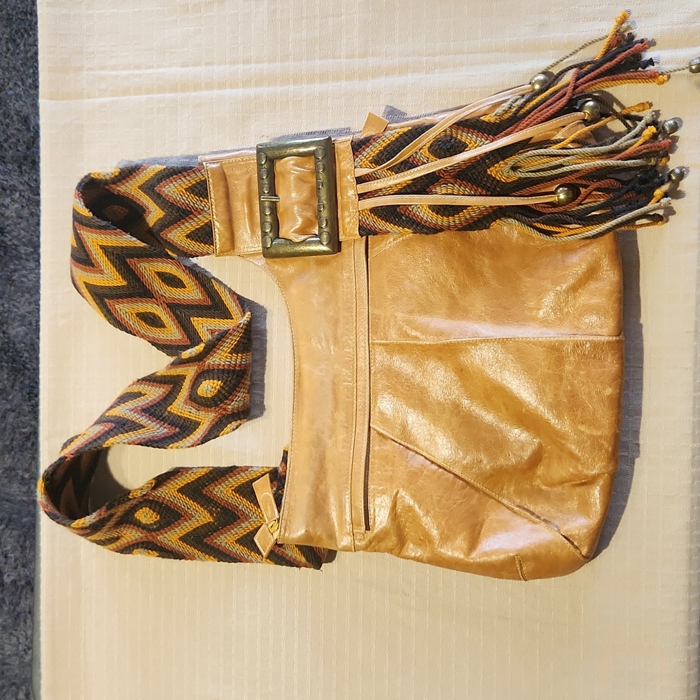 Limon Piel Tahali Leather Messenger Handbag